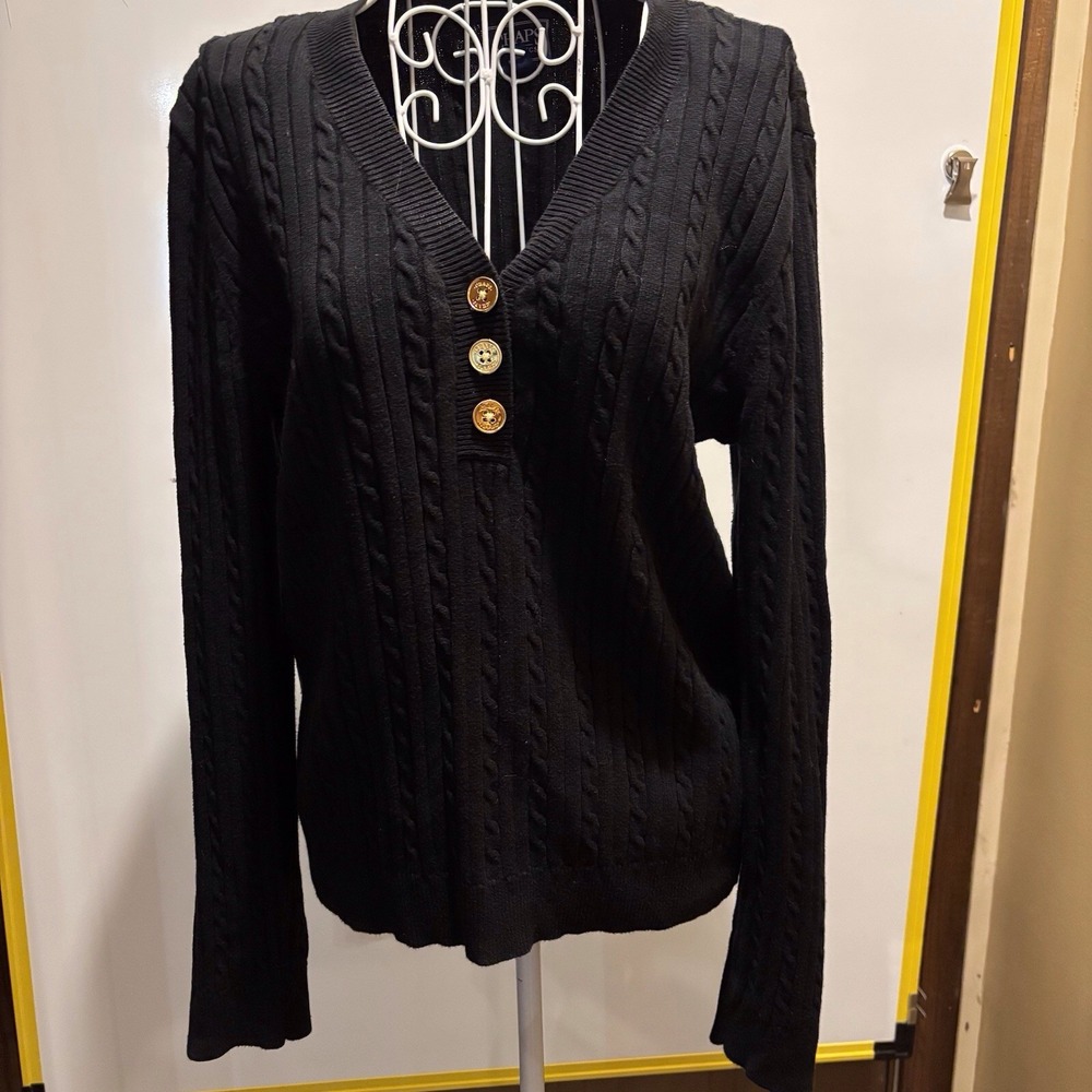 Chaps Classics‎ Size L 100% Cotton  34" X 23" Black With Gold Buttons